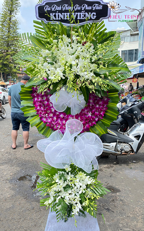 Hoa chia buồn đám tang